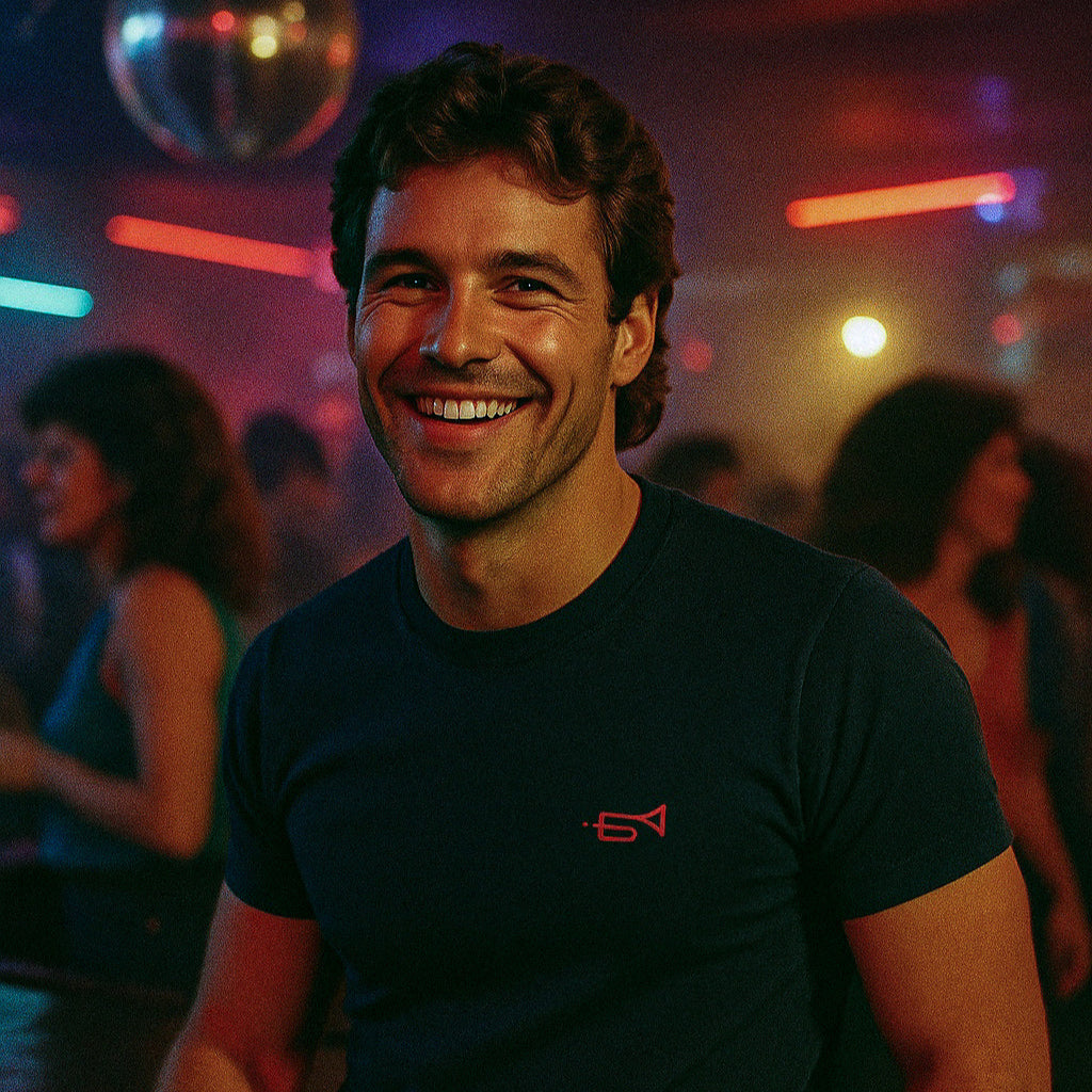 Casual Closer - T-shirt